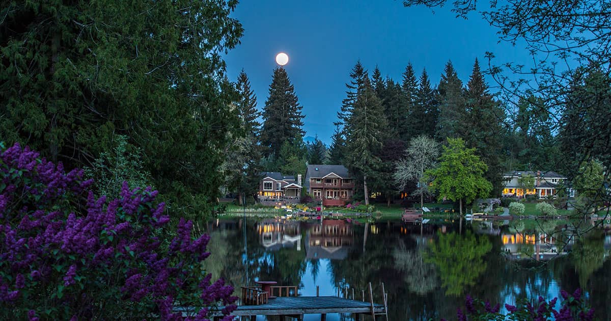 Moon over Beaver Lake